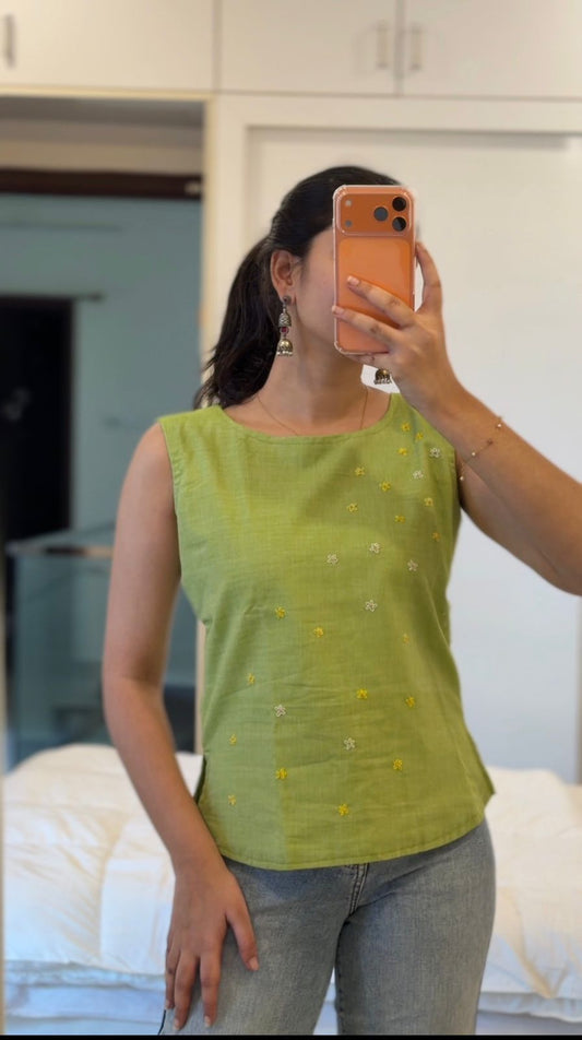 Aira - Daisy All Over Embroidered top