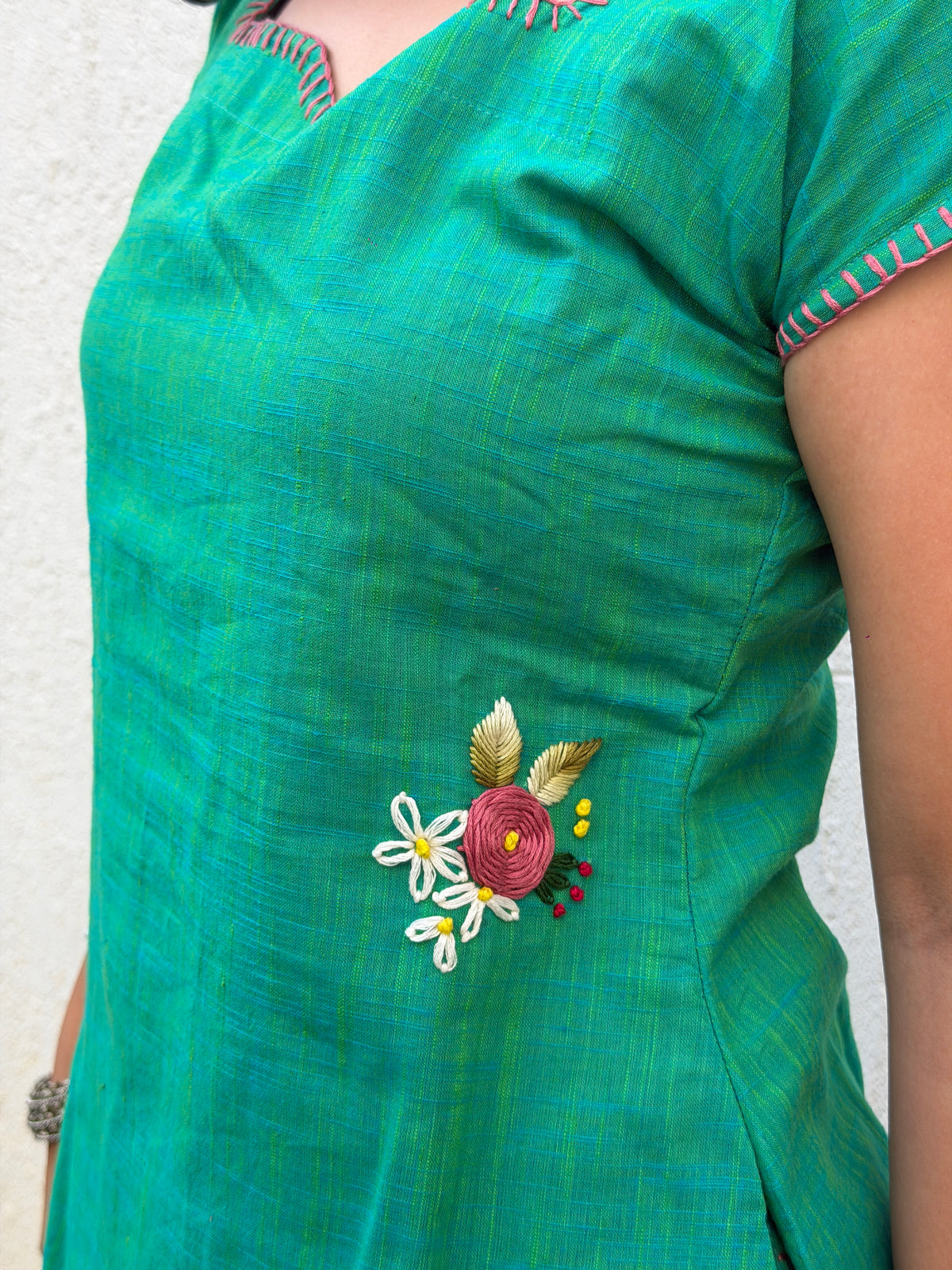 Phool Embroidered Short Kurti